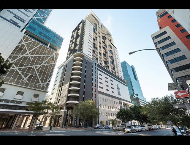 0.5 BEDROOM APARTMENT FOR SALE IN CAPE TOWN CITY CENTRE